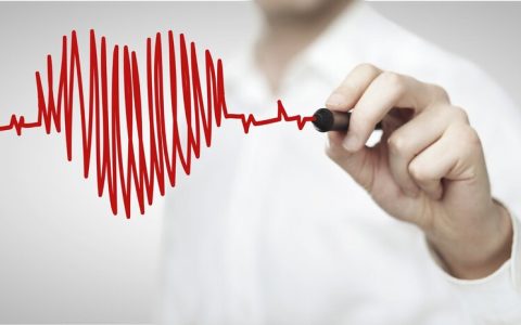 心跳每分钟多少次正常？医生：正常的心率一般在这个范围内