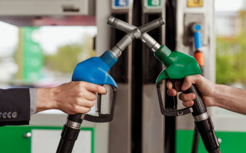 油价调整：注意，大涨开局，预计上调345元/吨，5月30日或继续涨